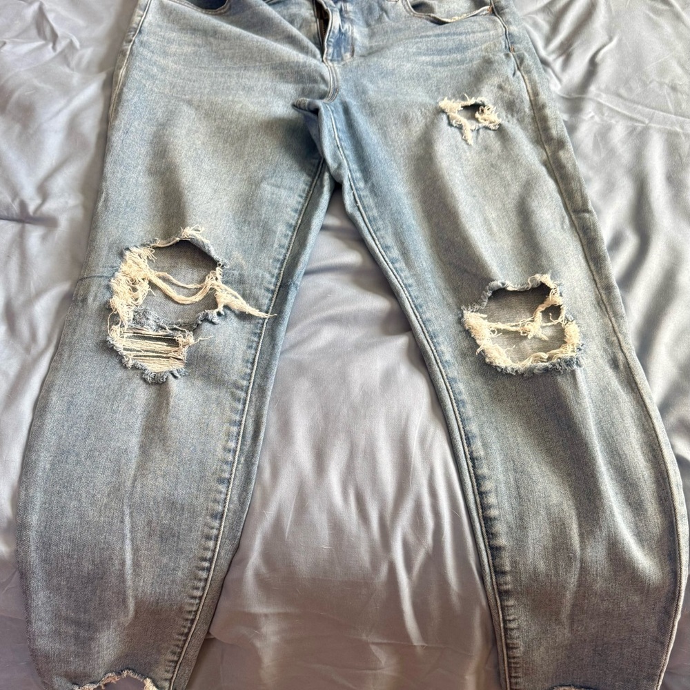 American Eagle Outfitters Blue Ankle Cropped Distressed Jeans